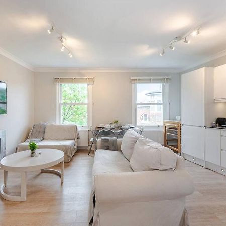 Cosy 2 Bed In Kensington Olympia Apartment ลอนดอน ภายนอก รูปภาพ