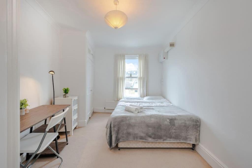 Cosy 2 Bed In Kensington Olympia Apartment ลอนดอน ภายนอก รูปภาพ